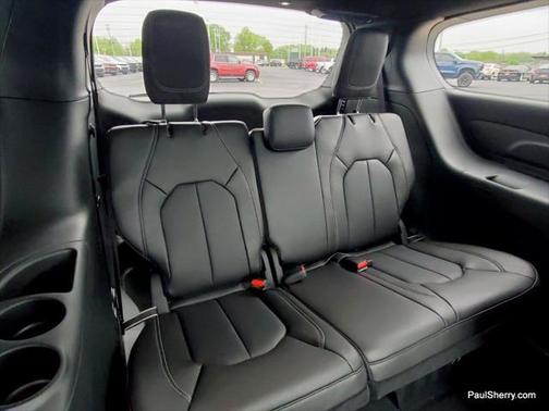 2025 Chrysler Pacifica L