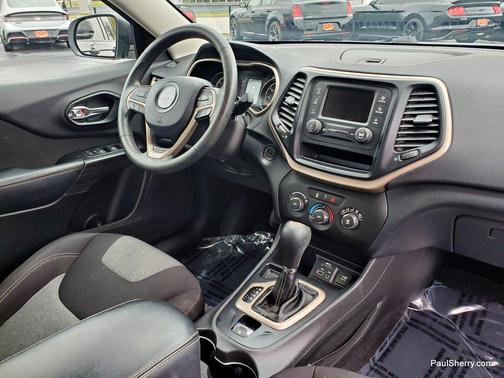 2014 Jeep Cherokee Sport
