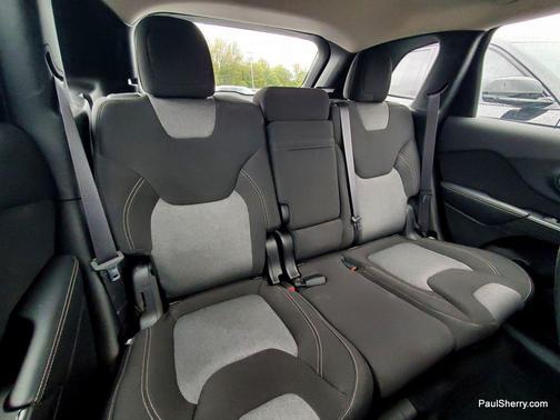 2014 Jeep Cherokee Sport