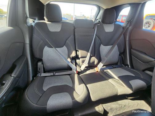 2014 Jeep Cherokee Sport