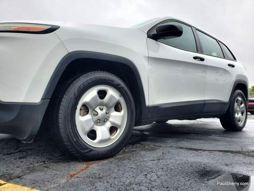 2014 Jeep Cherokee Sport