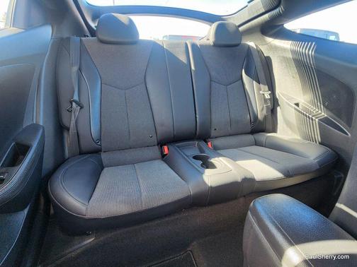 2016 Hyundai Veloster Base