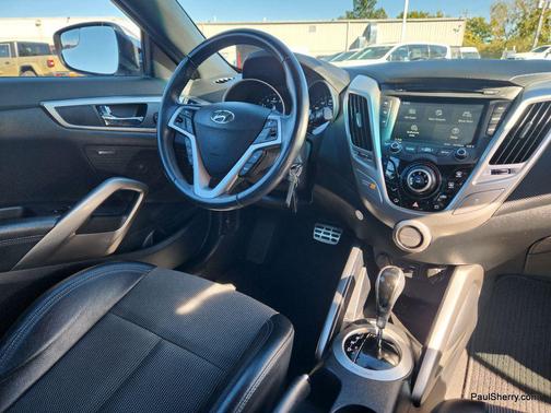 2016 Hyundai Veloster Base