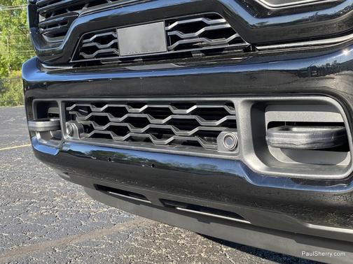 Diamond Black Crystal Pearlcoat 2026 RAM 2500 Laramie Mega Cab 4x4 6'4' Box
