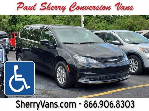 2025 Chrysler Voyager LX