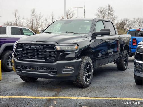 Diamond Black Crystal Pearlcoat 2026 RAM 1500 Warlock Crew Cab 4x4 5'7' Box