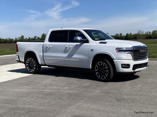 Ivory White Tri-Coat Pearlcoat 2026 RAM 1500 Limited