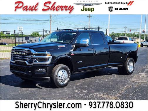 Diamond Black Crystal Pearlcoat 2026 RAM 3500 Longhorn