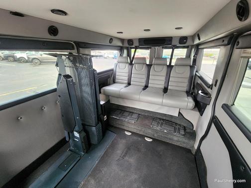 Bright Silver Metallic Clearcoat 2018 RAM ProMaster 1500 Low Roof