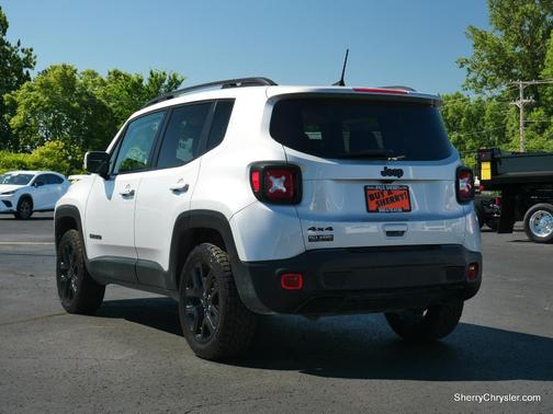 Photo 5 of 38 of 2019 Jeep Renegade Altitude