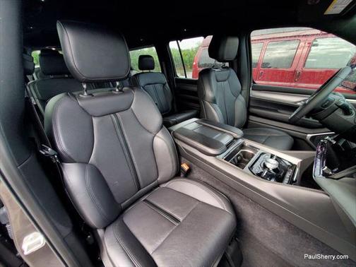 2024 Jeep Wagoneer Series II Carbide 4x4