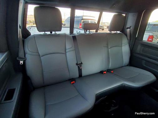 2025 RAM 3500 Tradesman Crew Cab 4x4 8' Box