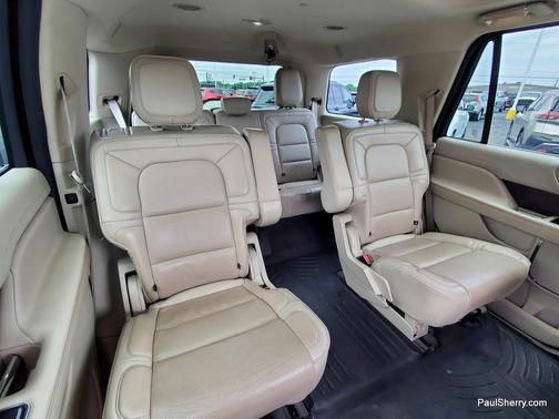 White Platinum Metallic Tri-Coat 2019 Lincoln Navigator Reserve