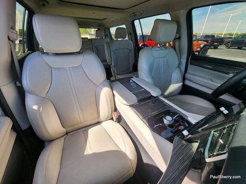 2022 Jeep Wagoneer Series III 4x4