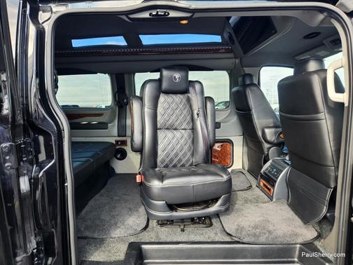 2022 Ford Transit-150 Base