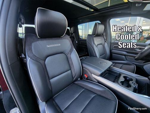 Diamond Black Crystal Pearlcoat 2026 RAM 1500 Laramie