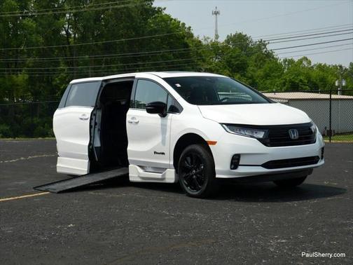 2024 Honda Odyssey Sport