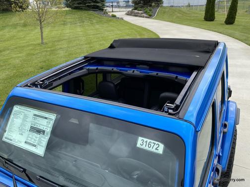 Hydro Blue Pearlcoat 2026 Jeep Wrangler Rubicon