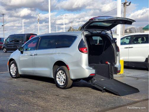 2026 Chrysler Pacifica L