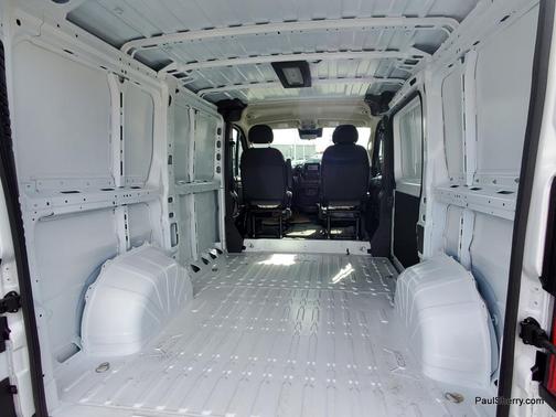 Bright White Clearcoat 2026 RAM ProMaster 1500 Low Roof