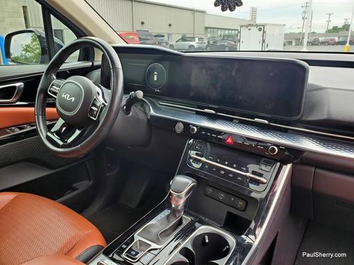 Aurora Black 2022 Kia Carnival SX Prestige