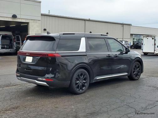 Aurora Black 2022 Kia Carnival SX Prestige