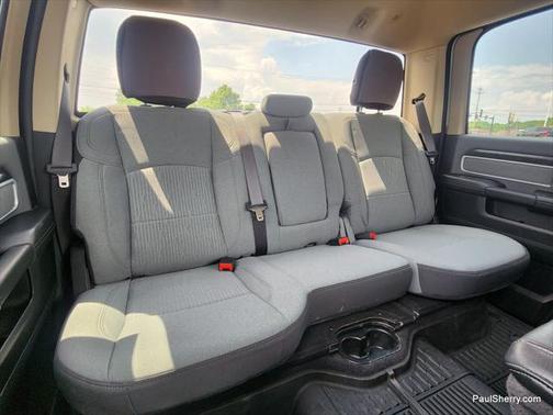 2020 RAM 3500 Big Horn Crew Cab 4x4 8' Box