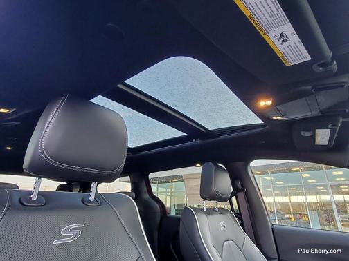 2026 Chrysler Pacifica Limited