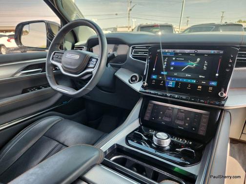 2023 Jeep Grand Wagoneer L Series II 4x4