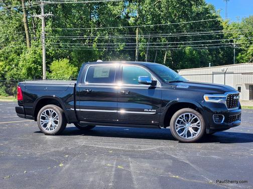 Diamond Black Crystal Pearlcoat 2026 RAM 1500 ST