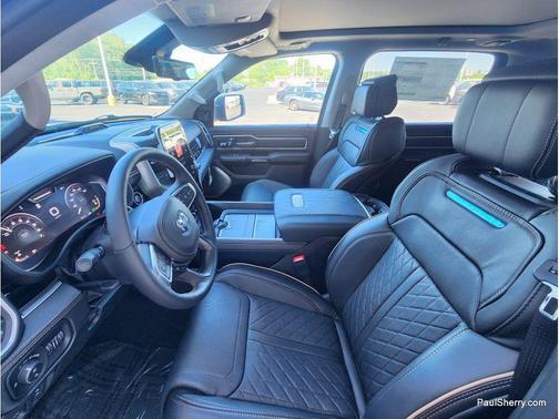 Diamond Black Crystal Pearlcoat 2026 RAM 1500 ST