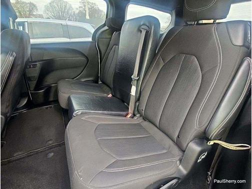 2024 Chrysler Pacifica Touring