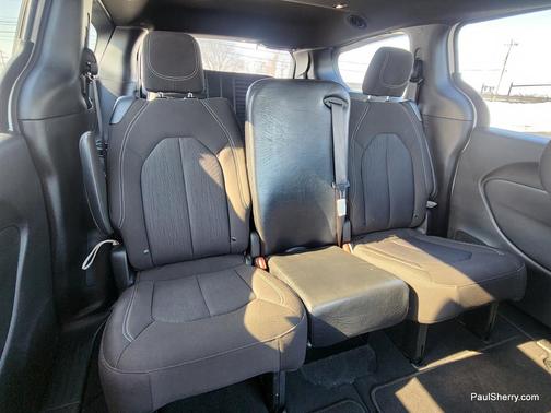 2024 Chrysler Pacifica Touring