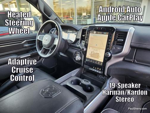 Diamond Black Crystal Pearlcoat 2023 RAM 1500 Laramie