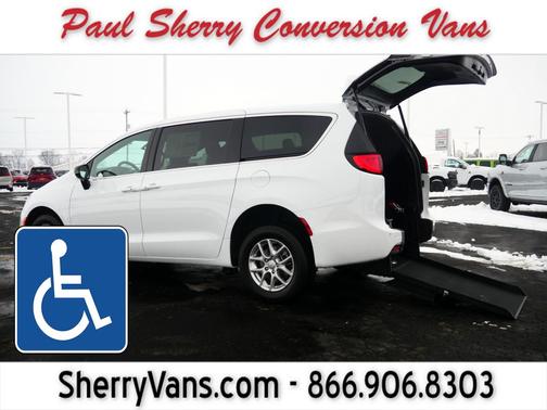 2026 Chrysler Voyager LX