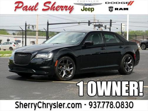 2023 Chrysler 300 Touring