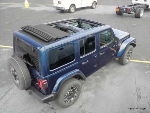 2025 Jeep Wrangler 4-Door Sahara 4x4