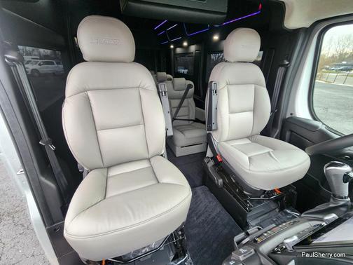 2026 RAM ProMaster 3500 Window Van High Roof