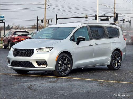 2026 Chrysler Pacifica L