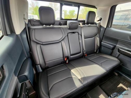 Carbonized Gray Metallic 2024 Ford Maverick Lariat