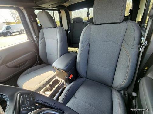 2025 Jeep Gladiator Willys