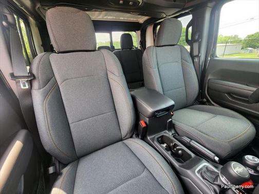 2025 Jeep Gladiator Willys