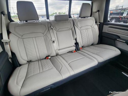 2025 RAM 1500 ST
