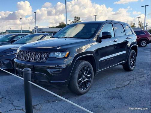 2020 Jeep Grand Cherokee Altitude