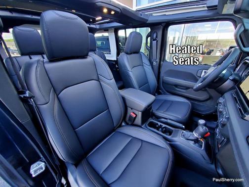 Black Clearcoat 2026 Jeep Wrangler 4-Door Sahara 4x4