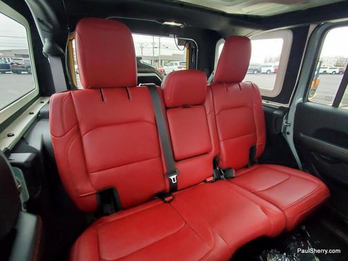 2024 Jeep Wrangler Rubicon 392