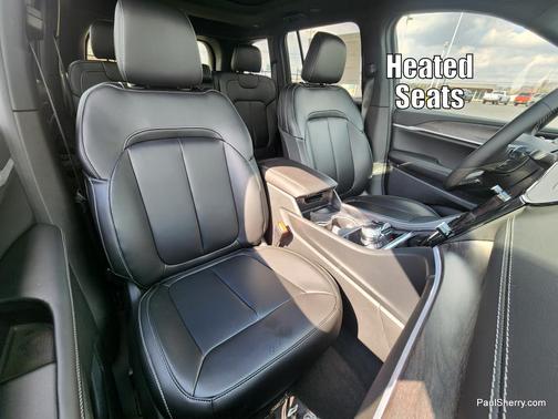 2026 Jeep Grand Cherokee Altitude