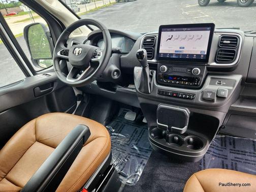 2026 RAM ProMaster 3500 Window Van High Roof