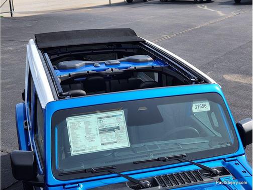 Hydro Blue Pearlcoat 2026 Jeep Wrangler Rubicon