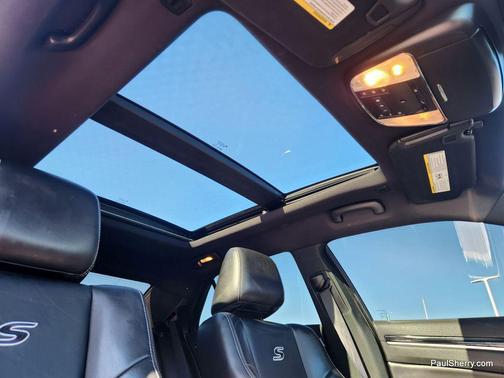 2023 Chrysler 300 S